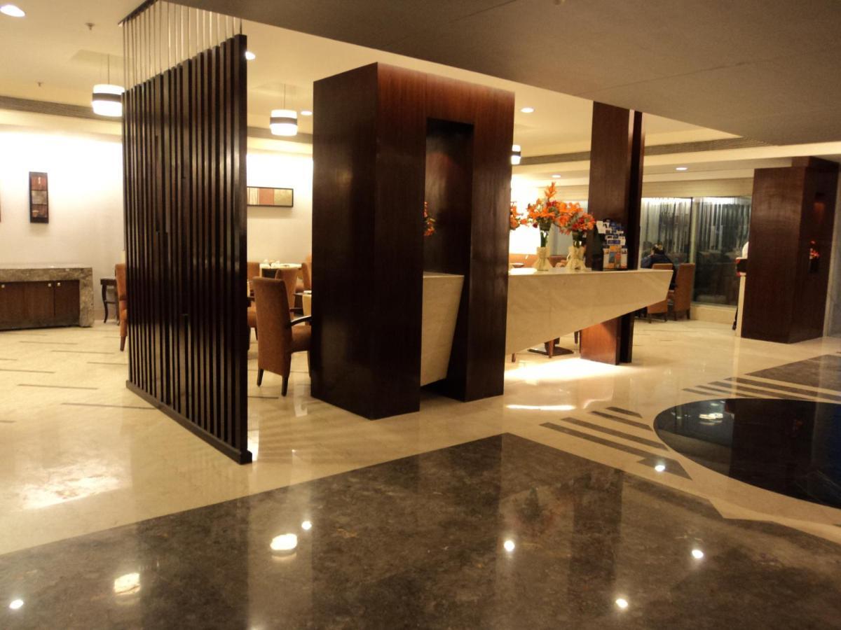 Muse Sarovar Portico Nehru Place New Delhi Extérieur photo