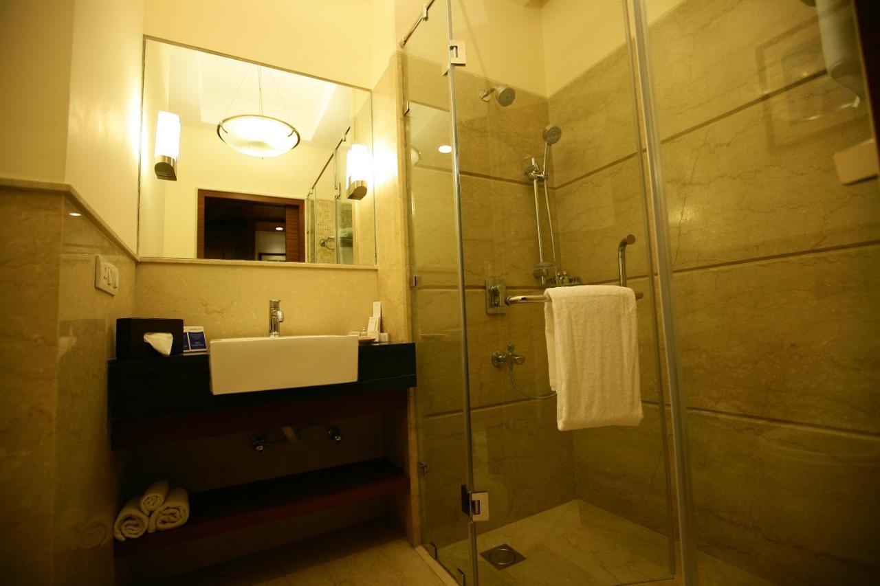 Muse Sarovar Portico Nehru Place New Delhi Extérieur photo