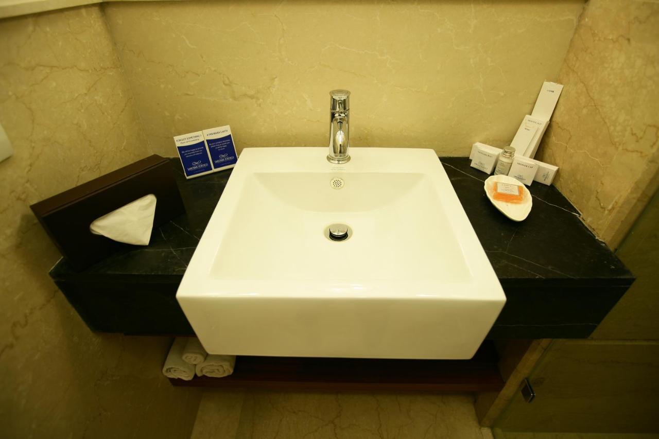 Muse Sarovar Portico Nehru Place New Delhi Extérieur photo