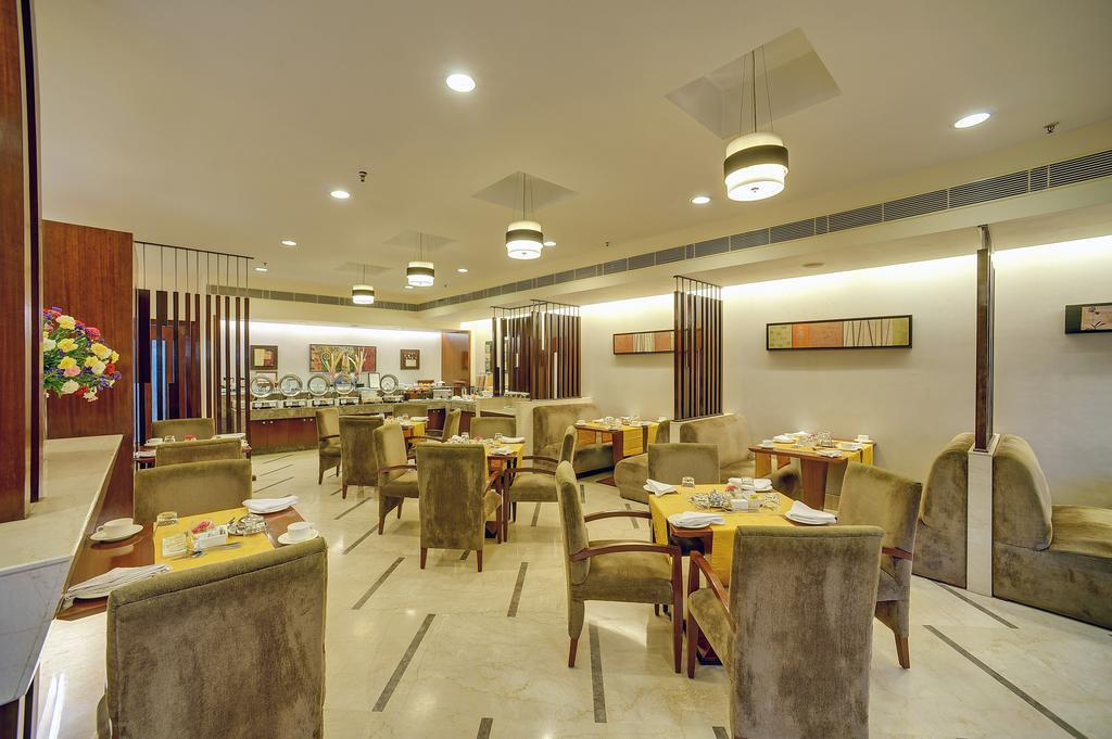 Muse Sarovar Portico Nehru Place New Delhi Extérieur photo
