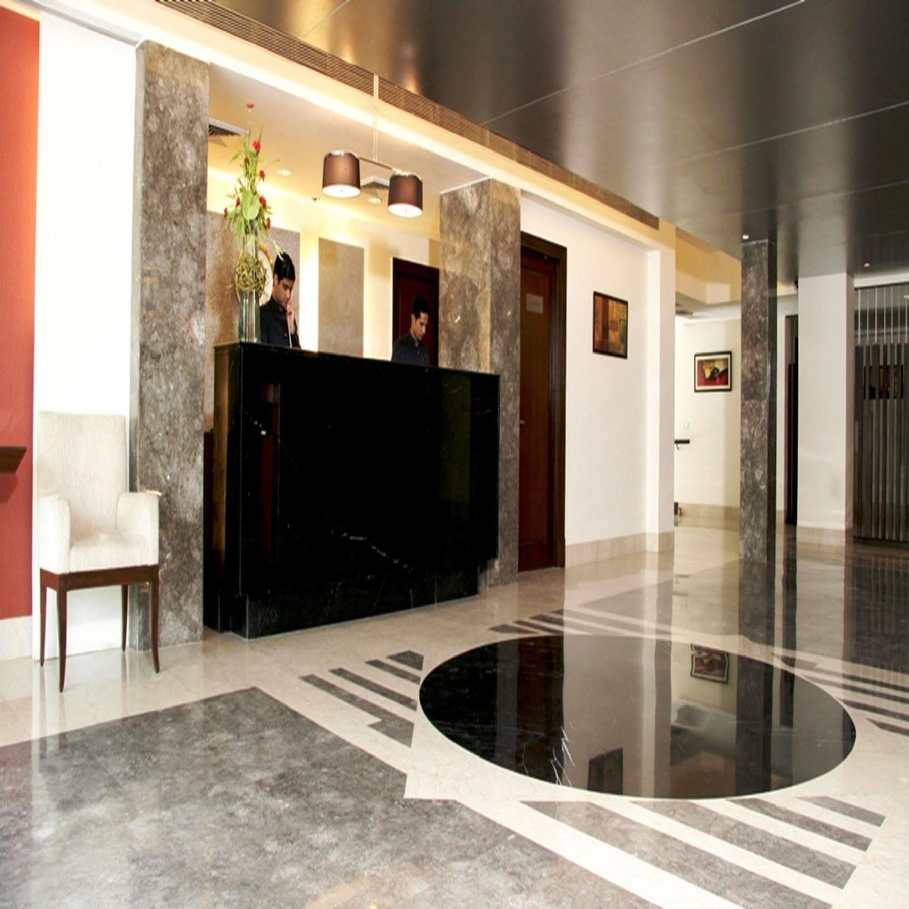 Muse Sarovar Portico Nehru Place New Delhi Extérieur photo