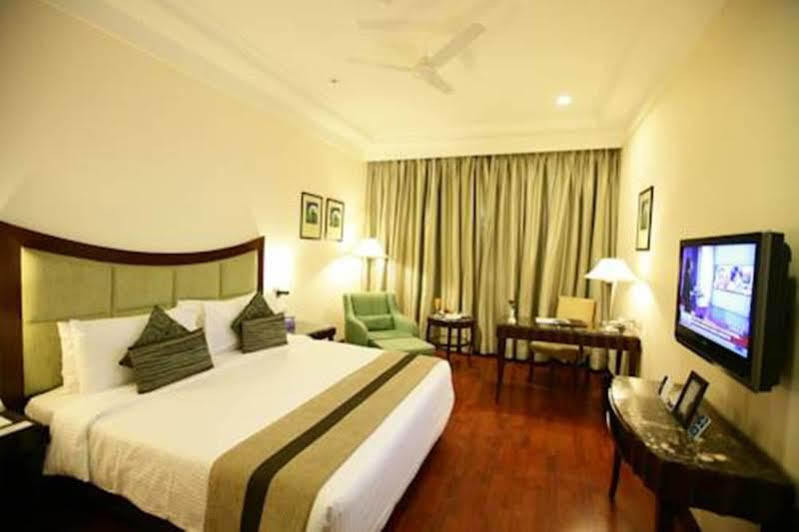 Muse Sarovar Portico Nehru Place New Delhi Extérieur photo